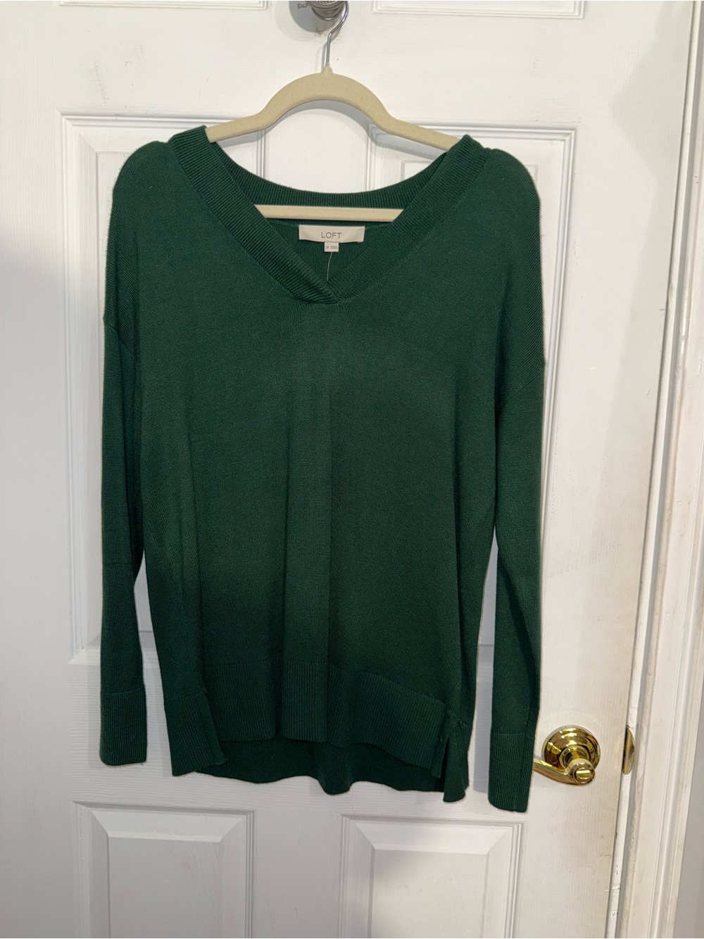 LOFT Deep Green V-Neck Lightweight Women's Sweater XS NWT